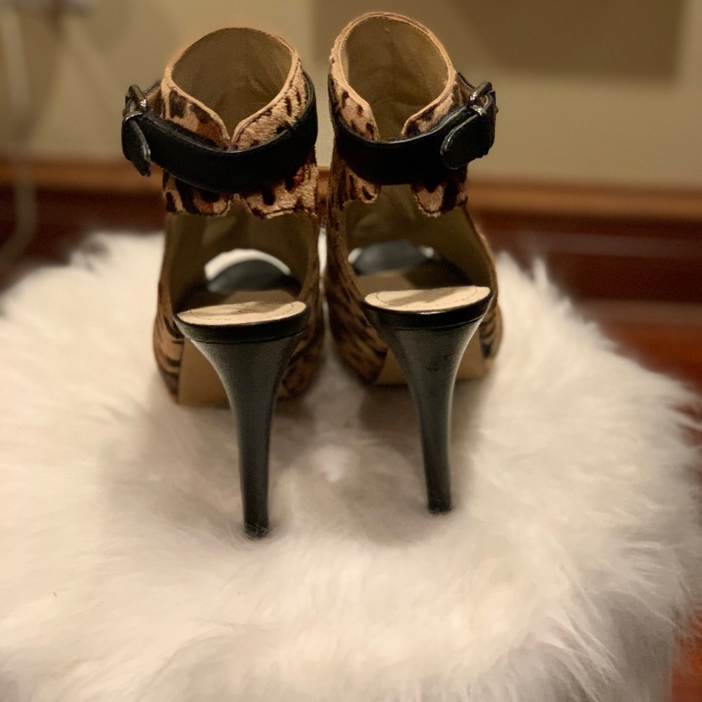 Kenneth Cole Booties - Size 7.5 - Picture 2 of 6